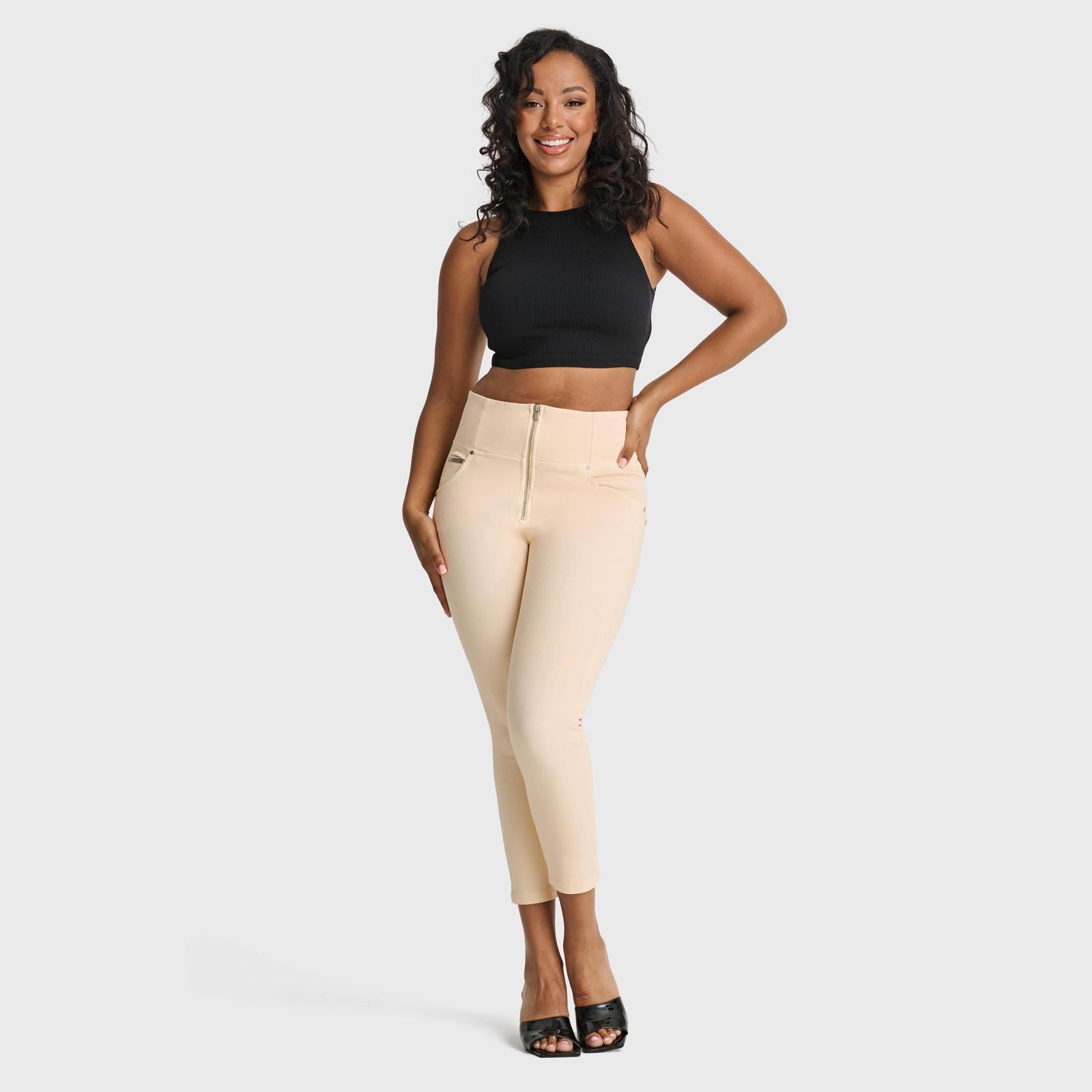 WR.UP® SNUG Curvy Jeans - High Waisted - 7/8 Length - Ivory 3