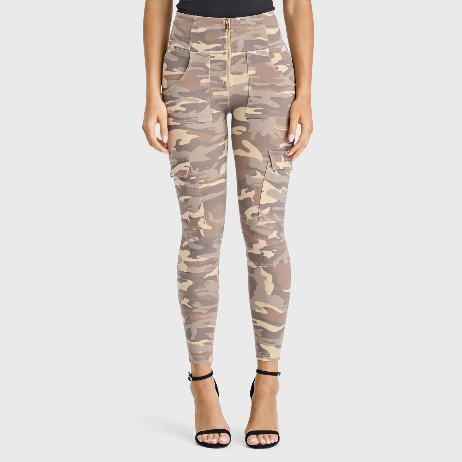 WR.UP® Cargo Fashion - High Waisted - 7/8 Length - Sand Camo 3