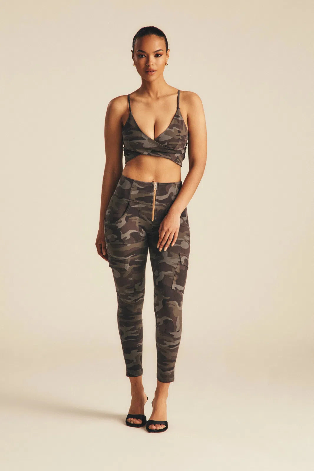 WR.UP® Cargo Fashion - High Waisted - 7/8 Length - Grey Camo 1