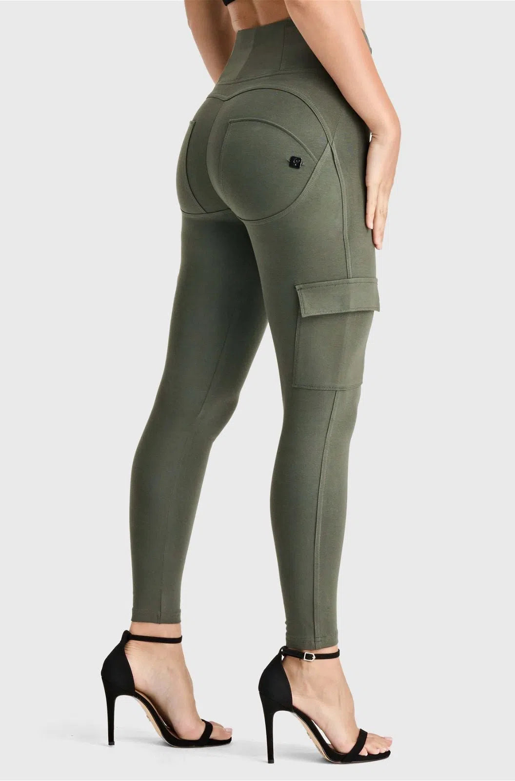 WR.UP® Cargo Fashion - High Waisted - 7/8 Length - Military Green