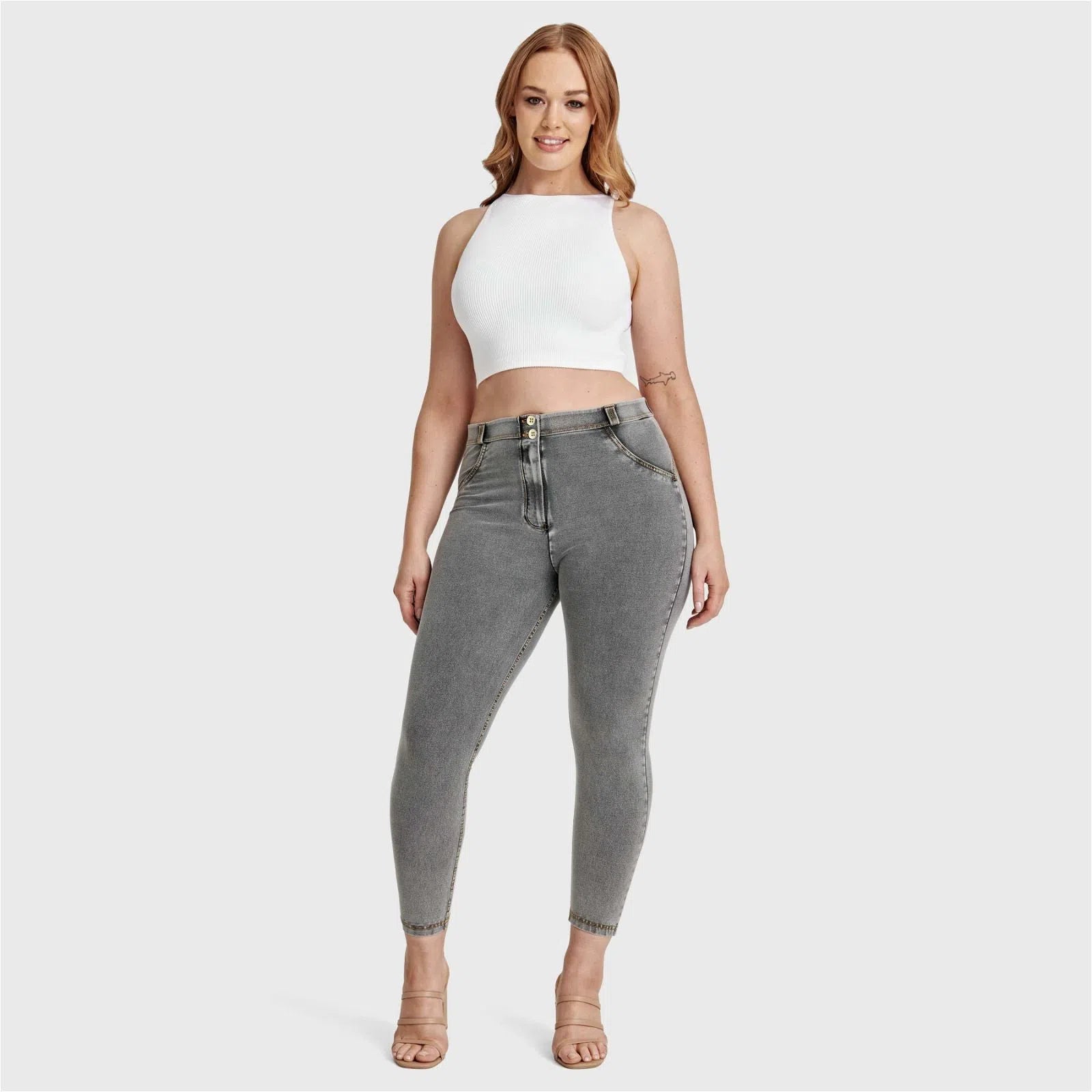 WR.UP® Curvy Denim - High Waisted - 7/8 Length - Grey + Yellow Stitching 3