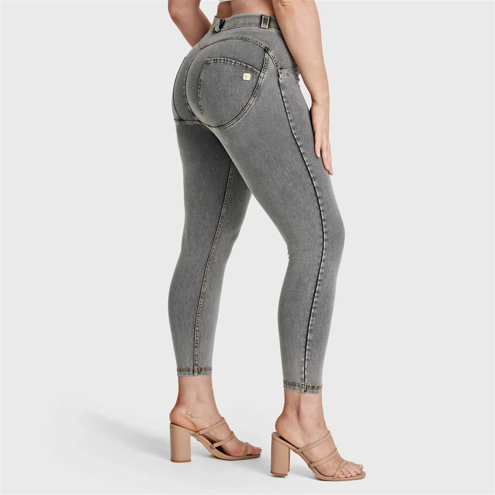 WR.UP® Curvy Denim - High Waisted - 7/8 Length - Grey + Yellow Stitching 1