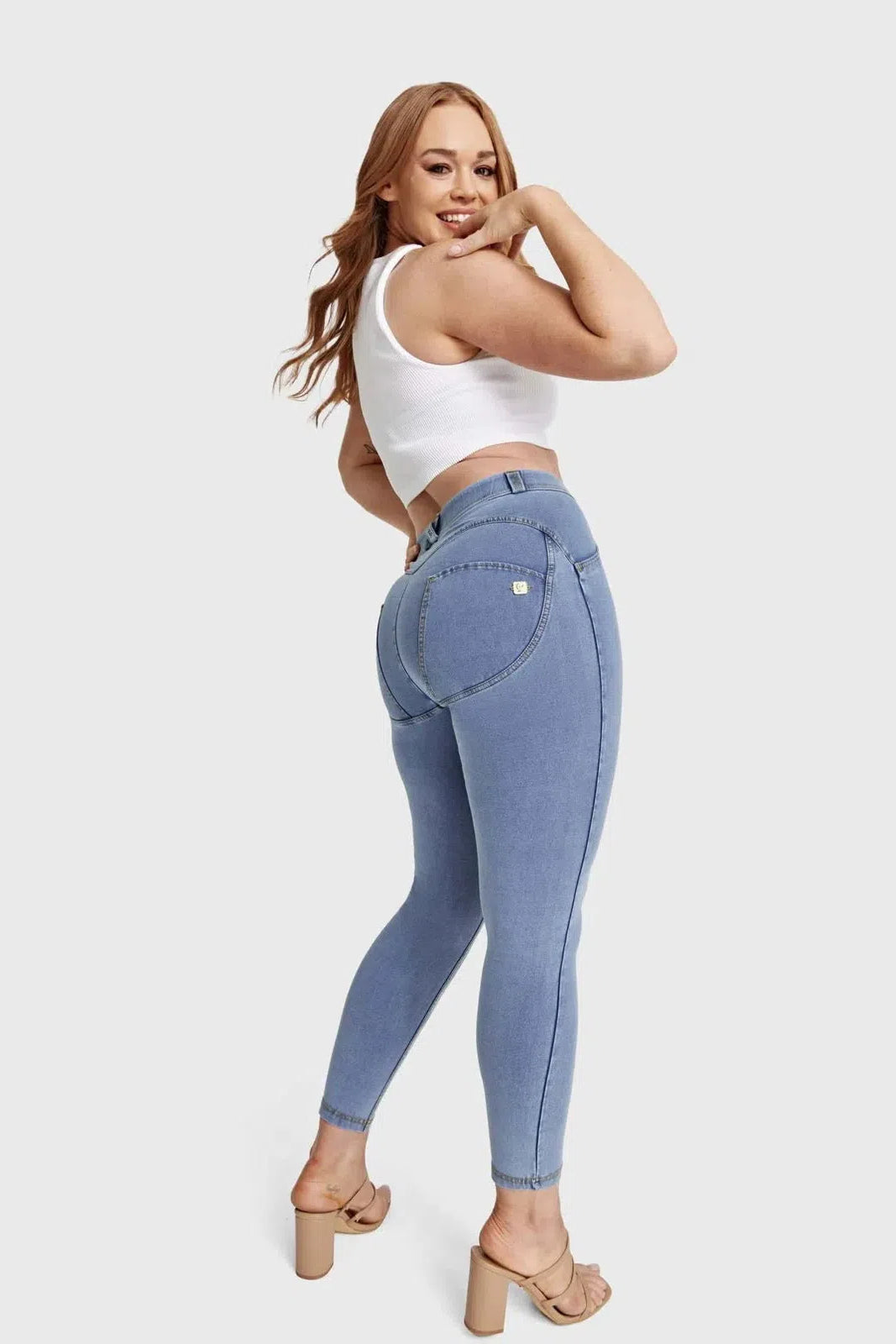 WR.UP® Curvy Denim - High Waisted - 7/8 Length - Light Blue + Yellow Stitching 3