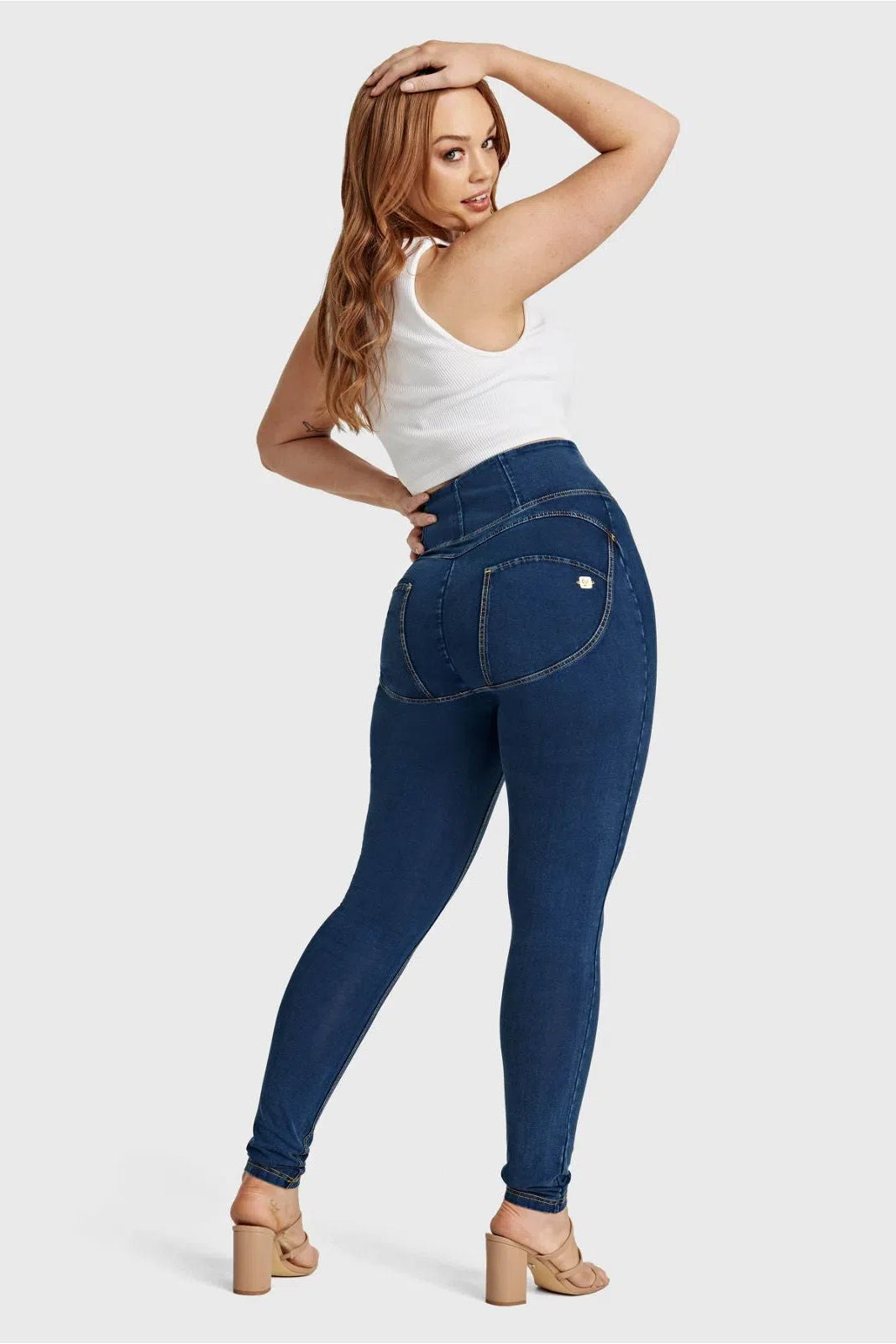 WR.UP® Curvy Denim - Zip High Waisted - Full Length - Dark Blue + Yellow Stitching 3