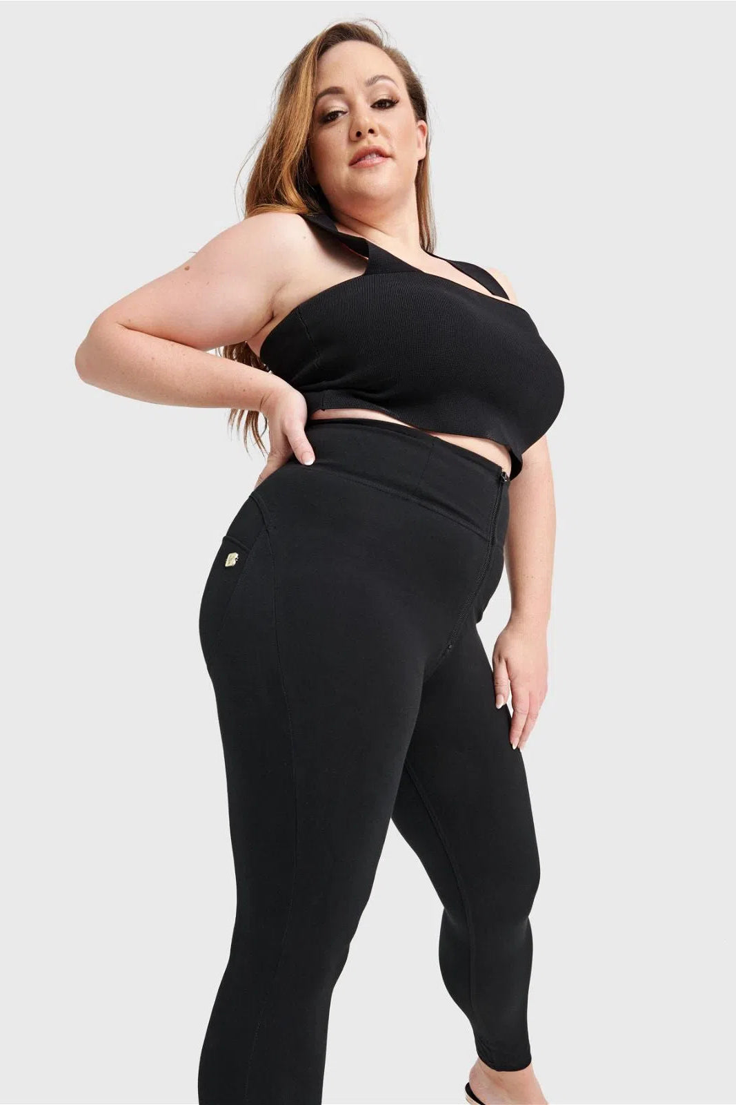 WR.UP® Curvy Fashion - Zip High Waisted - 7/8 Length - Black 3