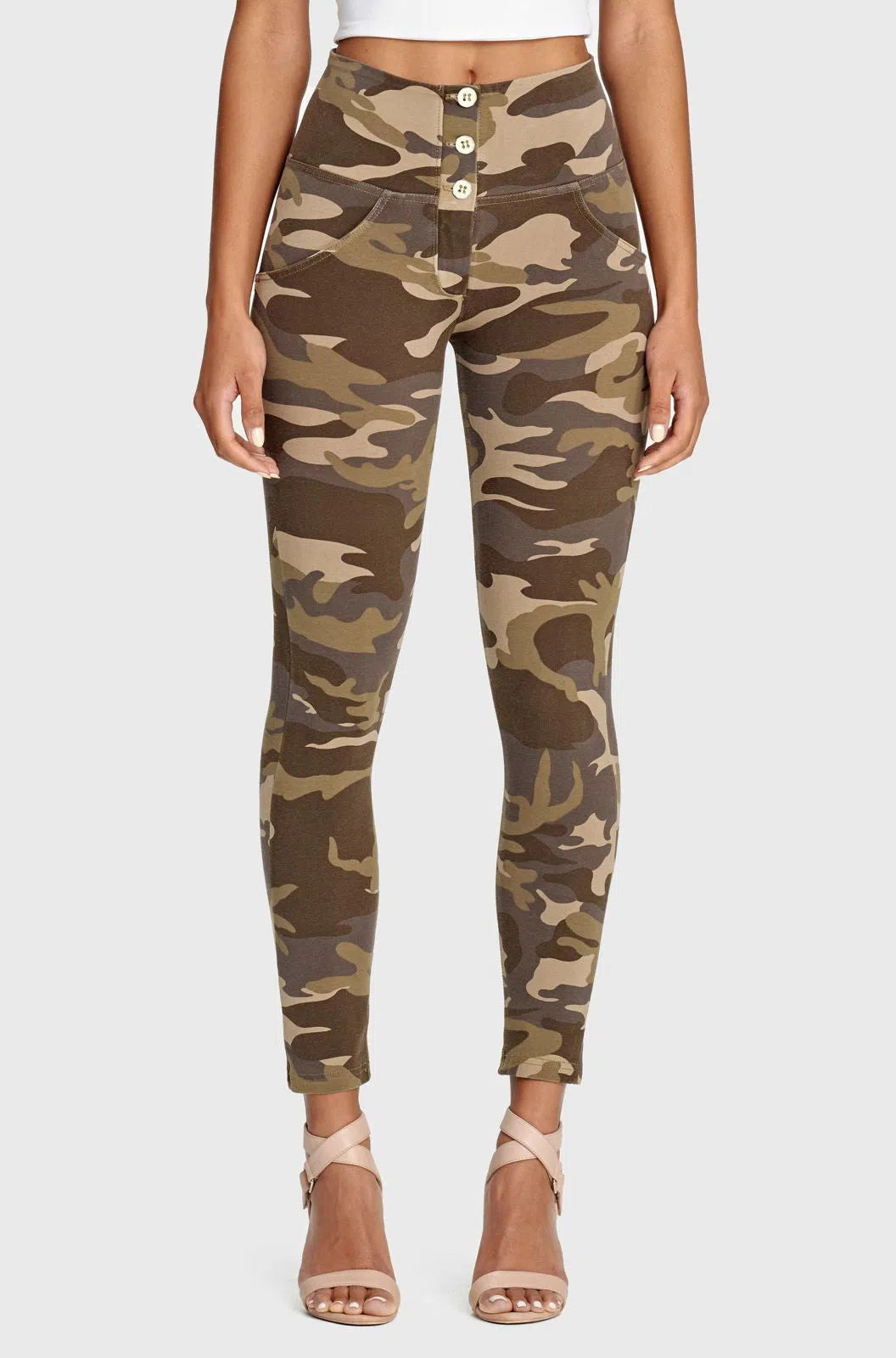 WR.UP® Fashion 3 Button - High Waisted - 7/8 Length - Brown Camo