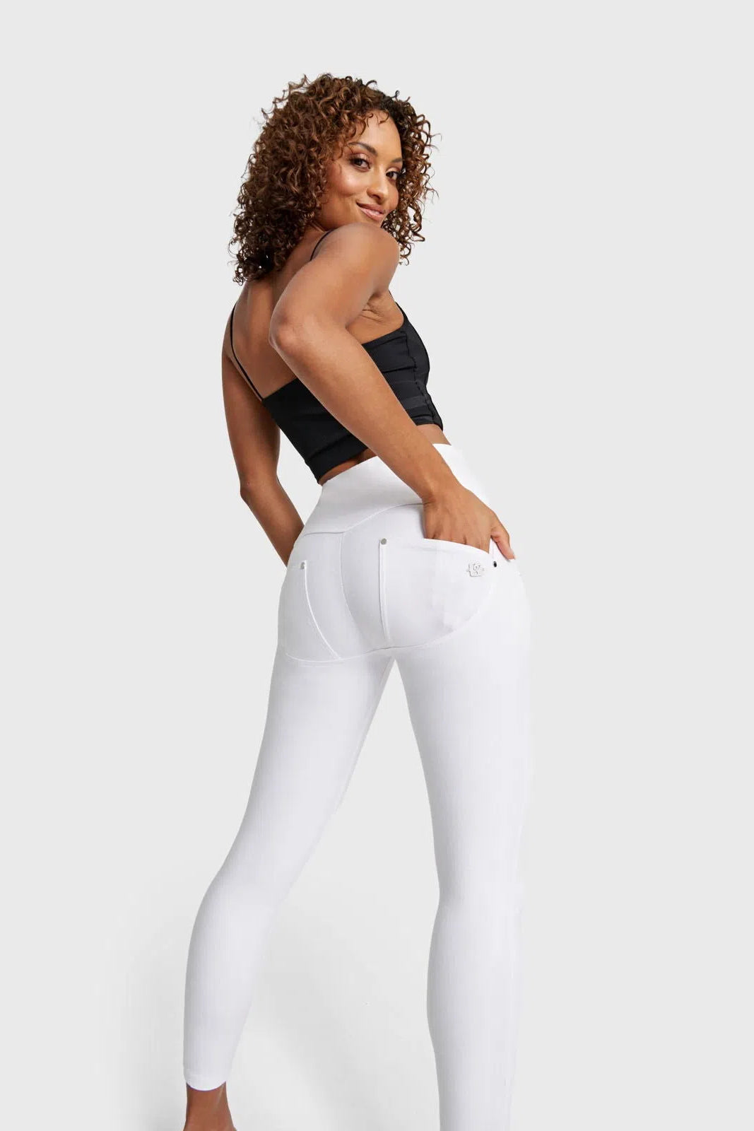 WR.UP® SNUG Distressed Jeans - High Waisted - 7/8 Length - White 2