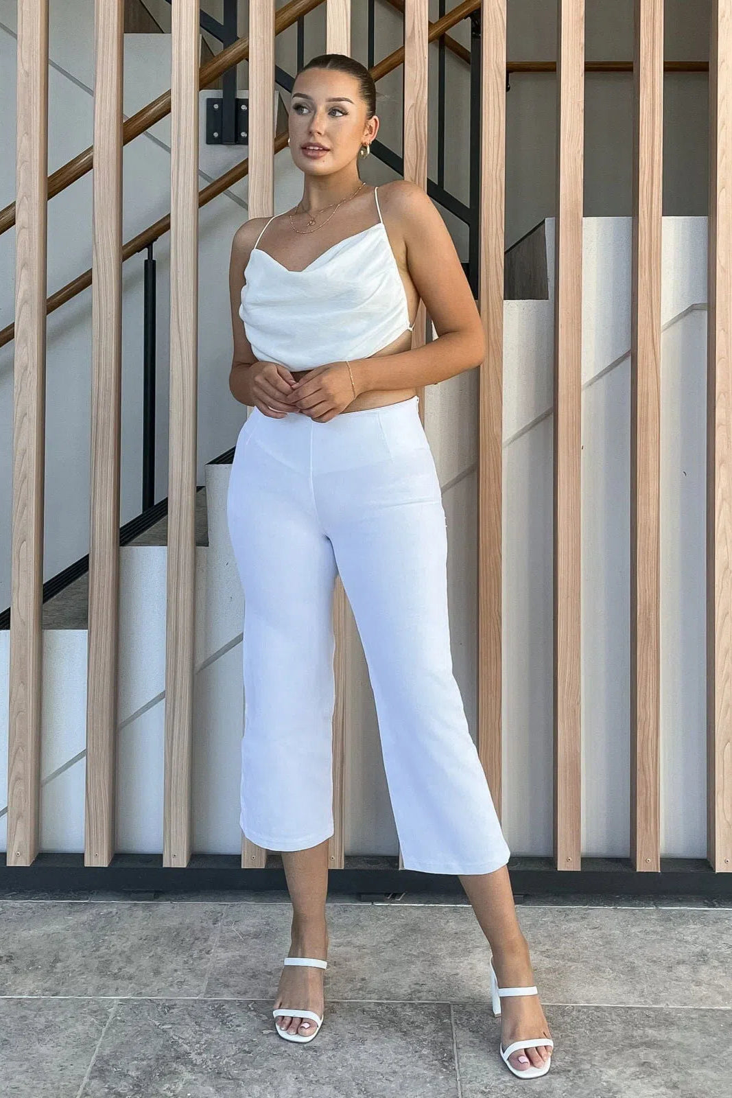 WR.UP® SNUG Jeans - High Waisted - Cropped - White 1