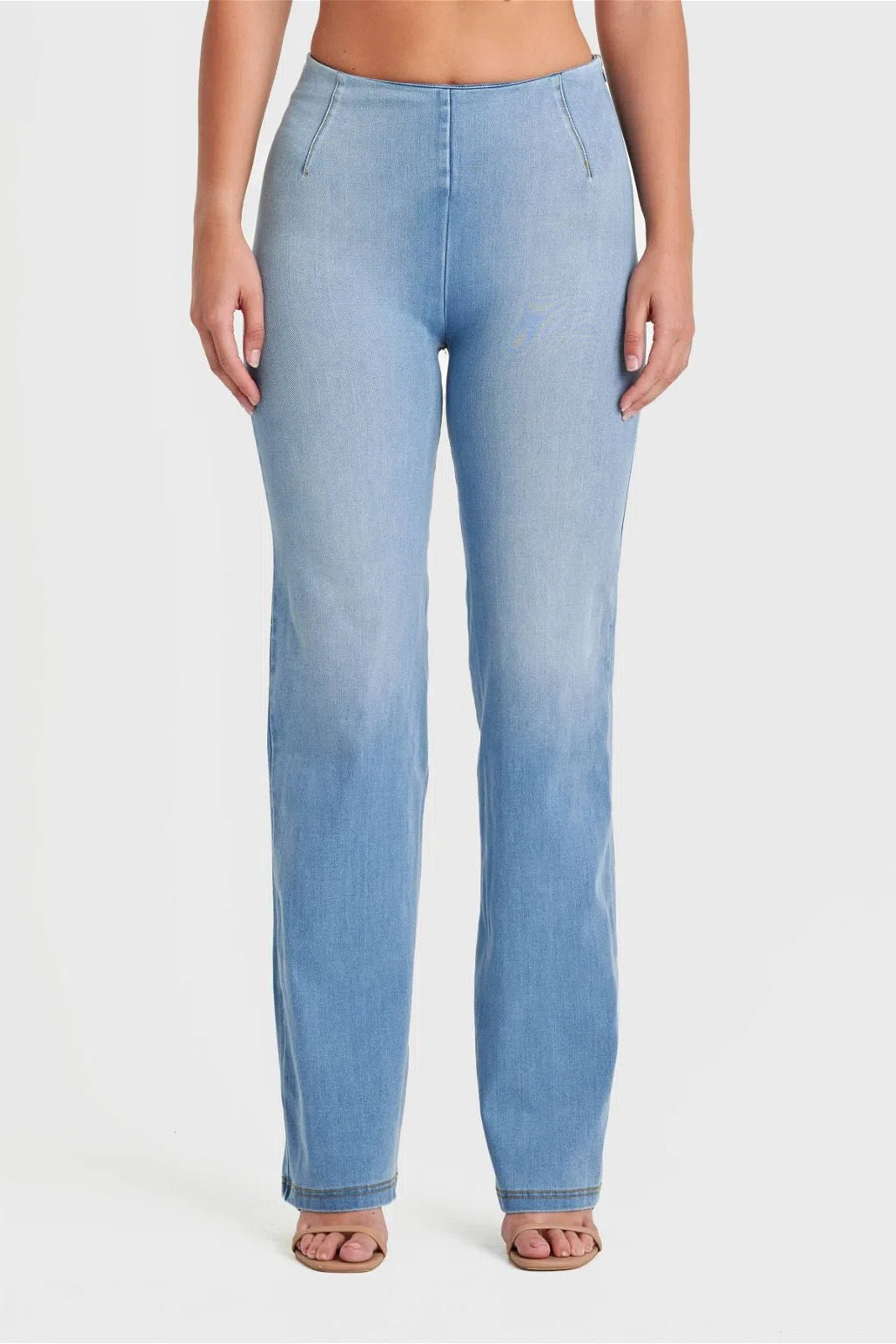 WR.UP® SNUG Jeans - High Waisted - Flare - Light Blue + Yellow Stitching 3