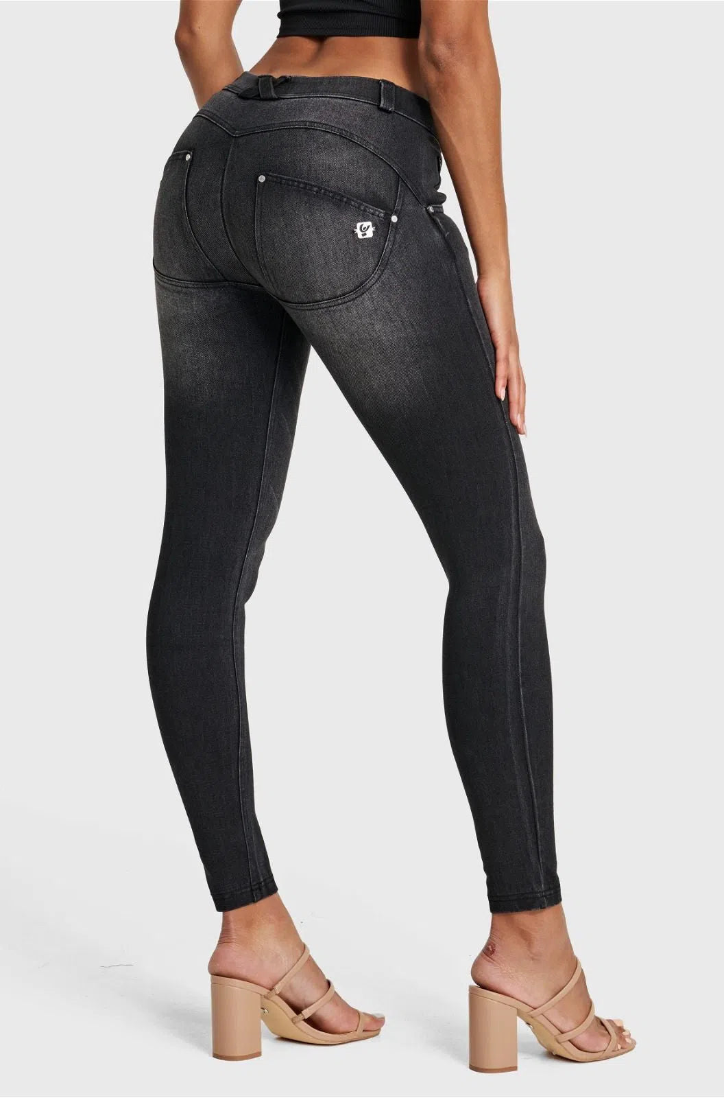 WR.UP® SNUG Jeans - Mid Rise - Full Length - Black + Black Stitching